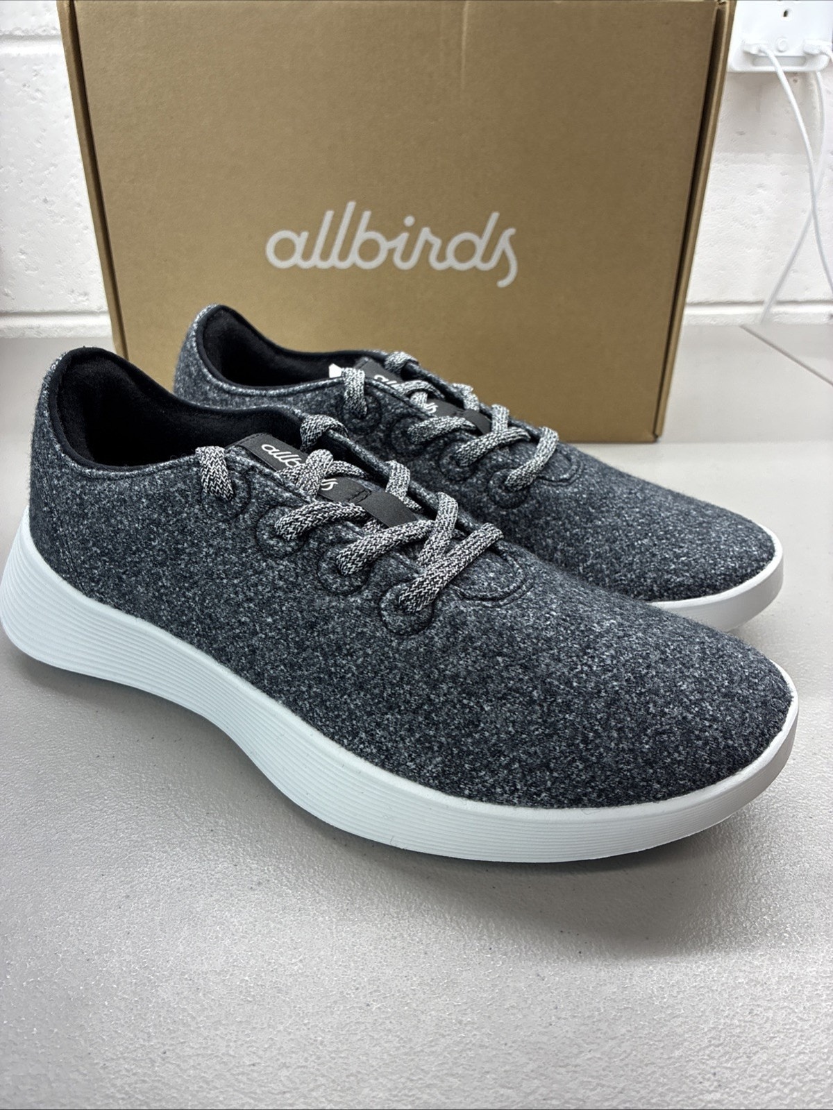 Allbirds Wool Runner 2 Mens Size 8 Black White Athletic Walking Shoes Sneakers